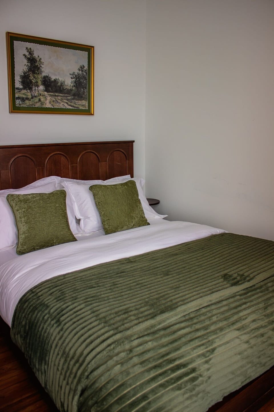Queen bed