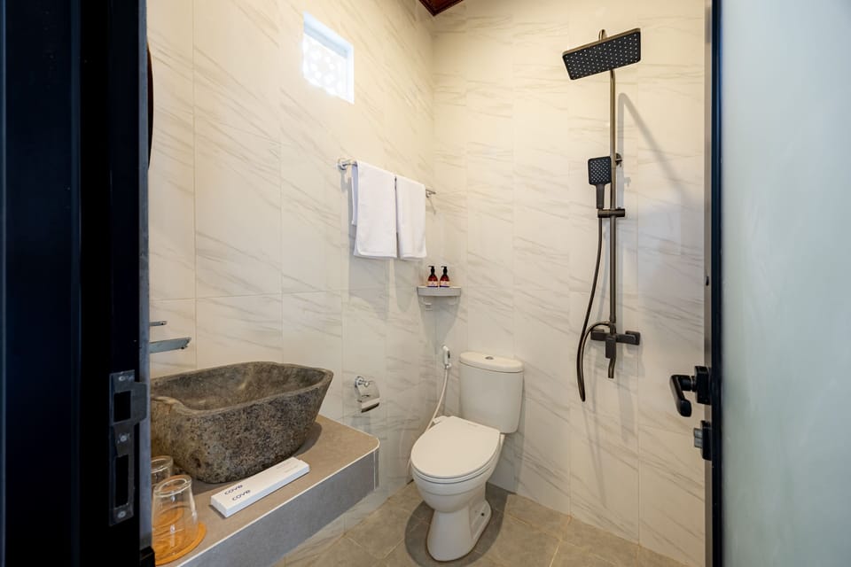 Suite | Bathroom