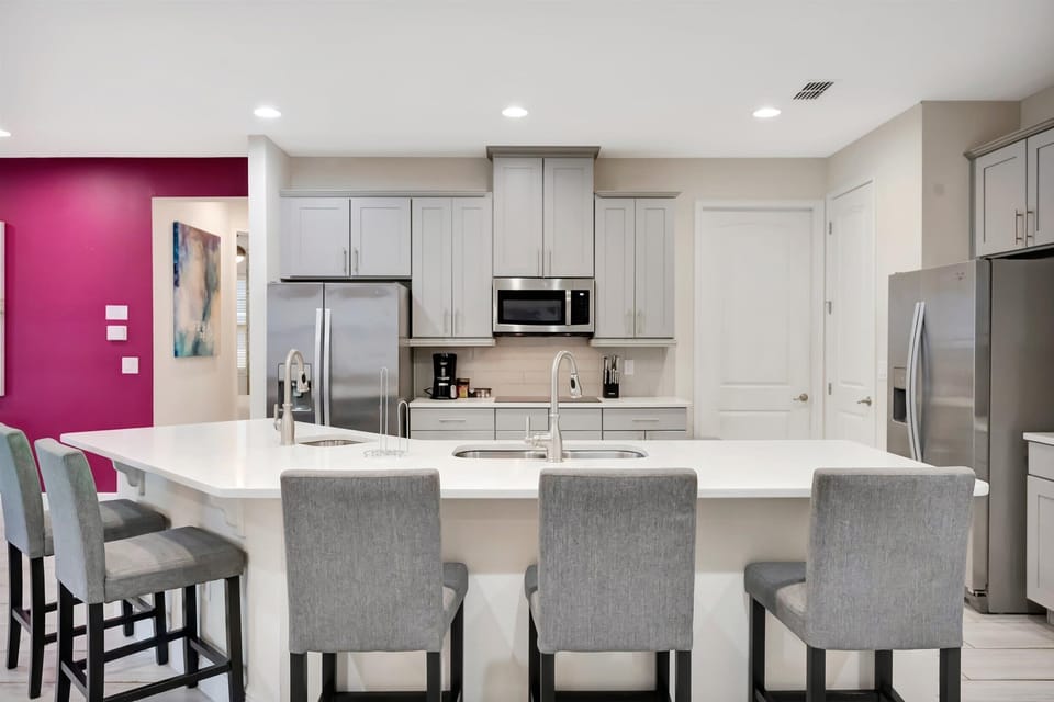 House, Multiple Beds, Private Pool | Private kitchen