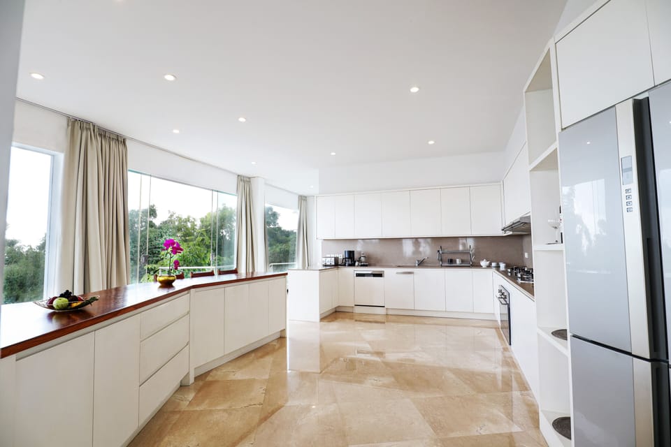 Villa, 6 Bedrooms, Ocean View | Private kitchen | Fridge, microwave, stovetop, electric kettle