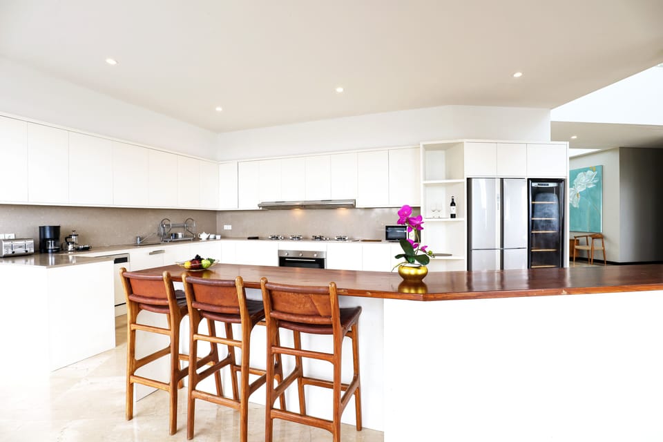 Villa, 6 Bedrooms, Ocean View | Private kitchen | Fridge, microwave, stovetop, electric kettle