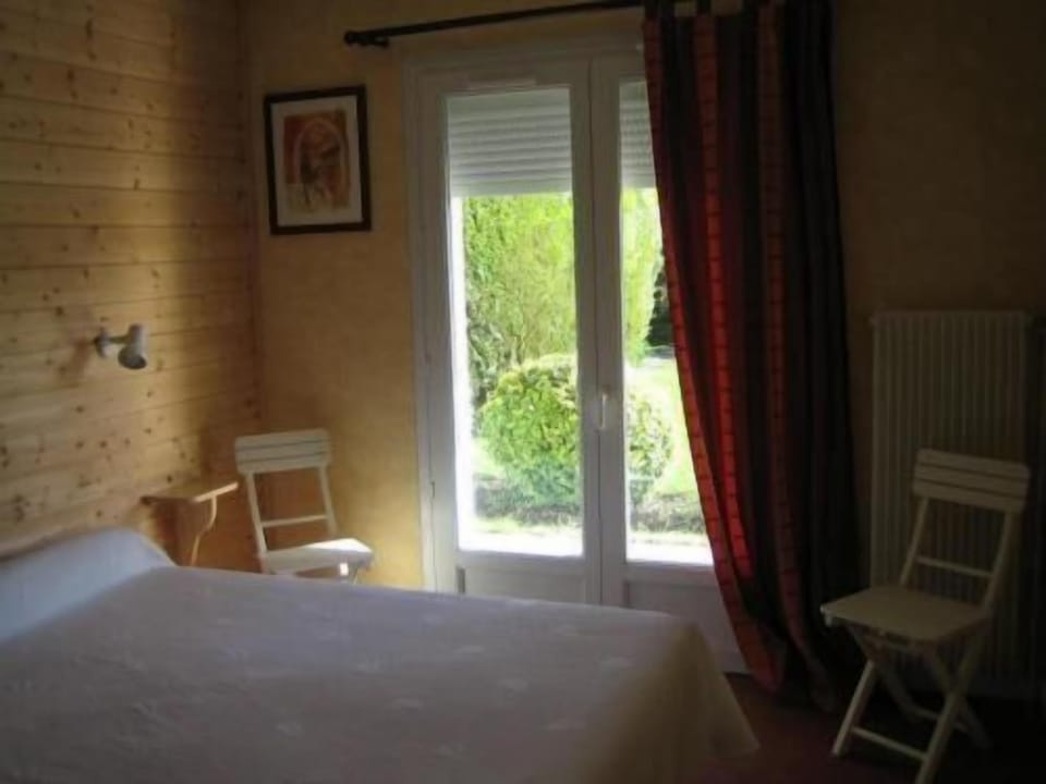 Standard Double Room, Balcony, Garden View | WiFi (free), bed sheets