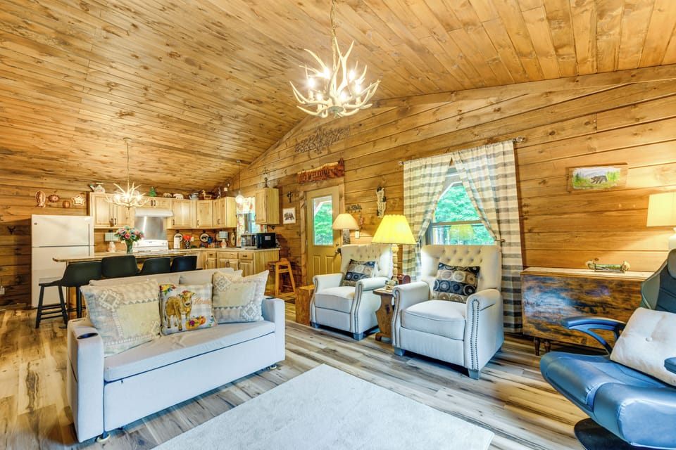Living Room | Twin Sleeper Sofa | Smart TV