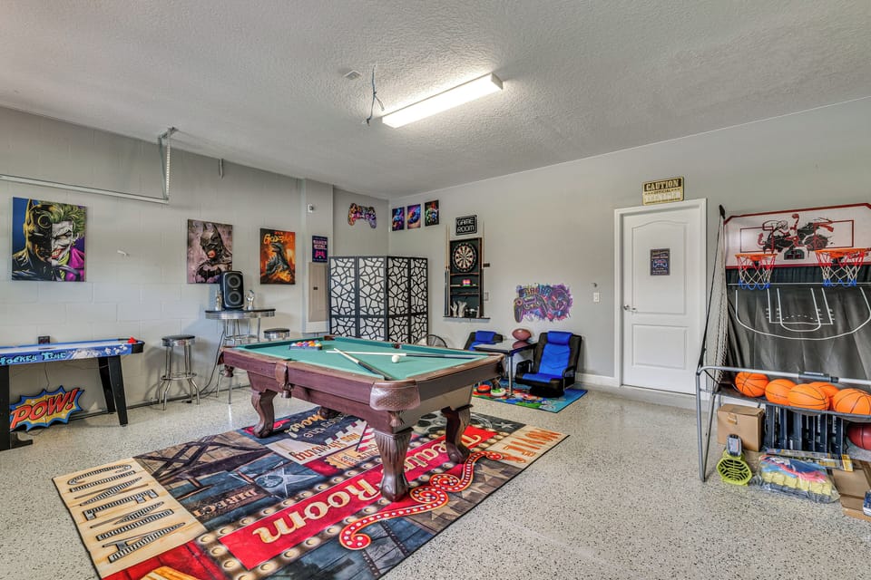 Garage Game Room | 1st Floor