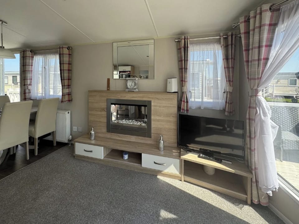 Open plan living space | Willerby Sierra - North Wales Holidays, Towyn