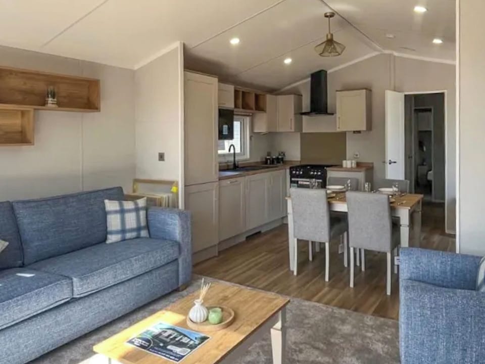 Open plan living space | Sunseeker Y Wyddfa - North Wales Holidays, Towyn