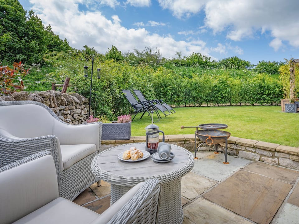 Outdoor | The Cottage - Westhills Courtyard, Winster