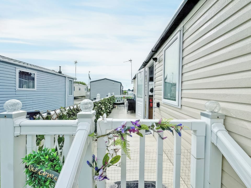 Exterior | Swift Loire - North Wales Holidays, Towyn