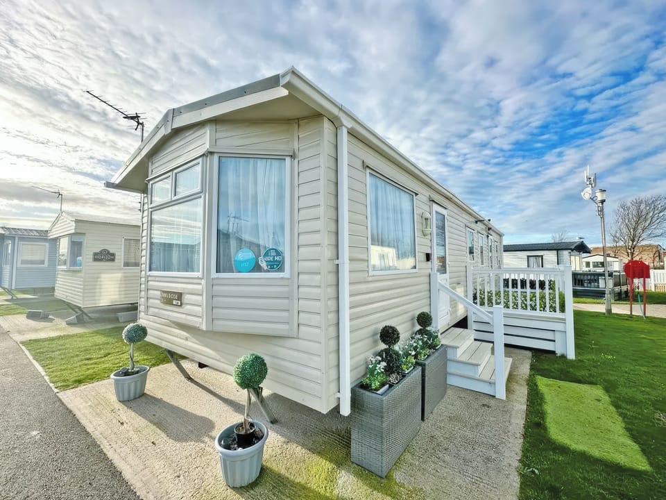 Exterior | Carnaby Melrose - North Wales Holidays, Towyn