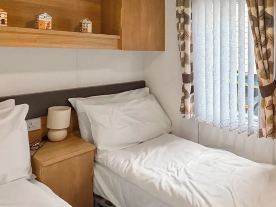 Twin bedroom | Swift Escape - North Wales Holidays, Towyn