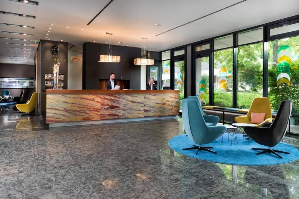 Entrance / Reception