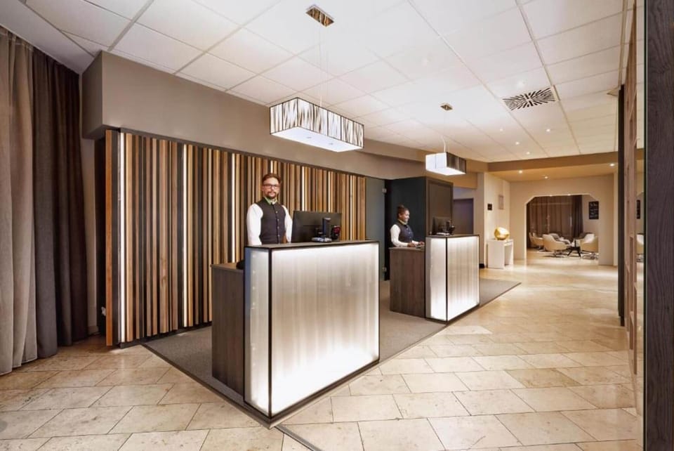 Entrance / Reception