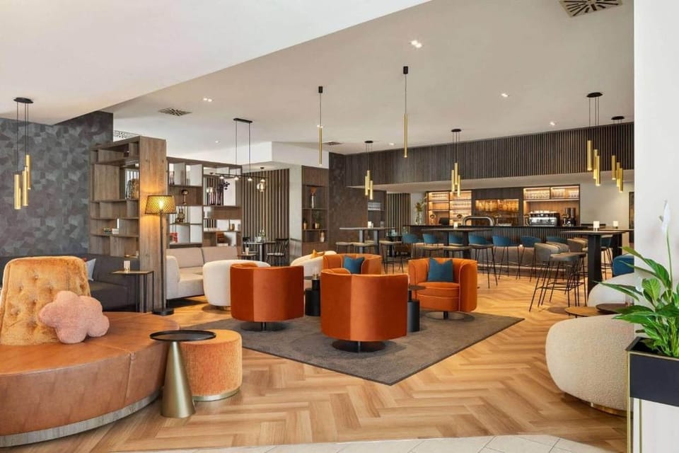 Entrance / Reception