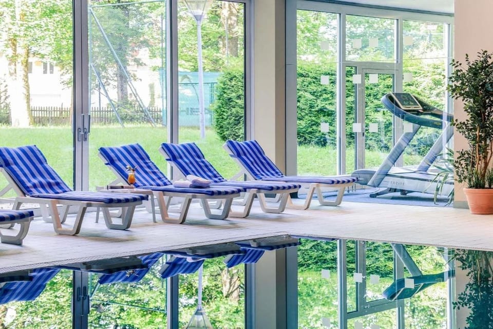 Hotel Swimming Pool