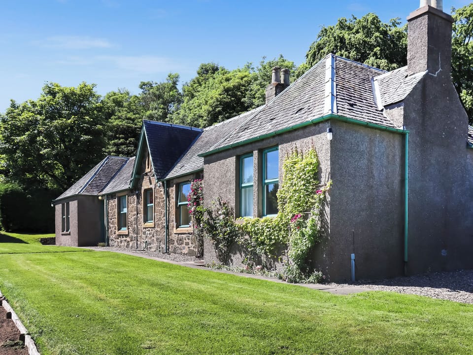 Exterior | Rose Cottage - Teasses Holidays, Leven