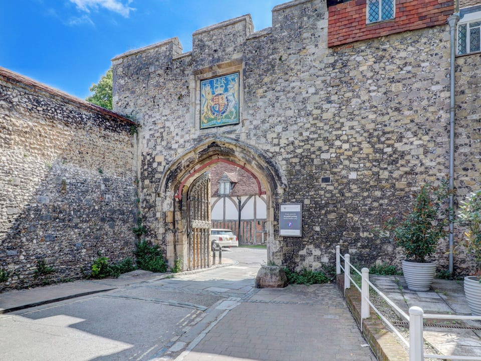 Surrounding area | Bakers View, Winchester