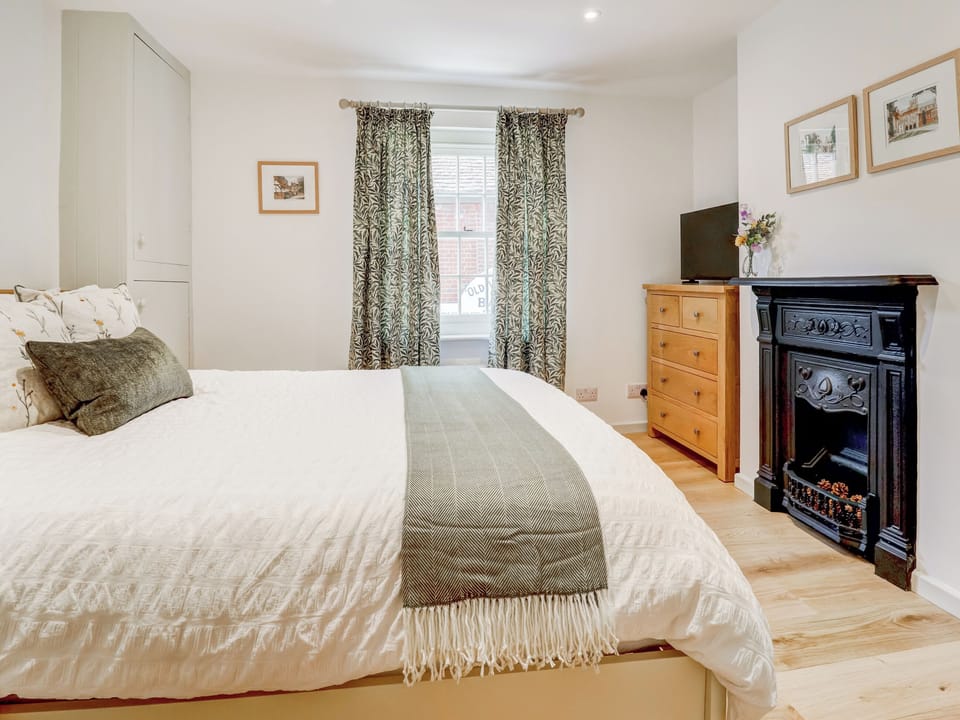 Double bedroom | Bakers View, Winchester