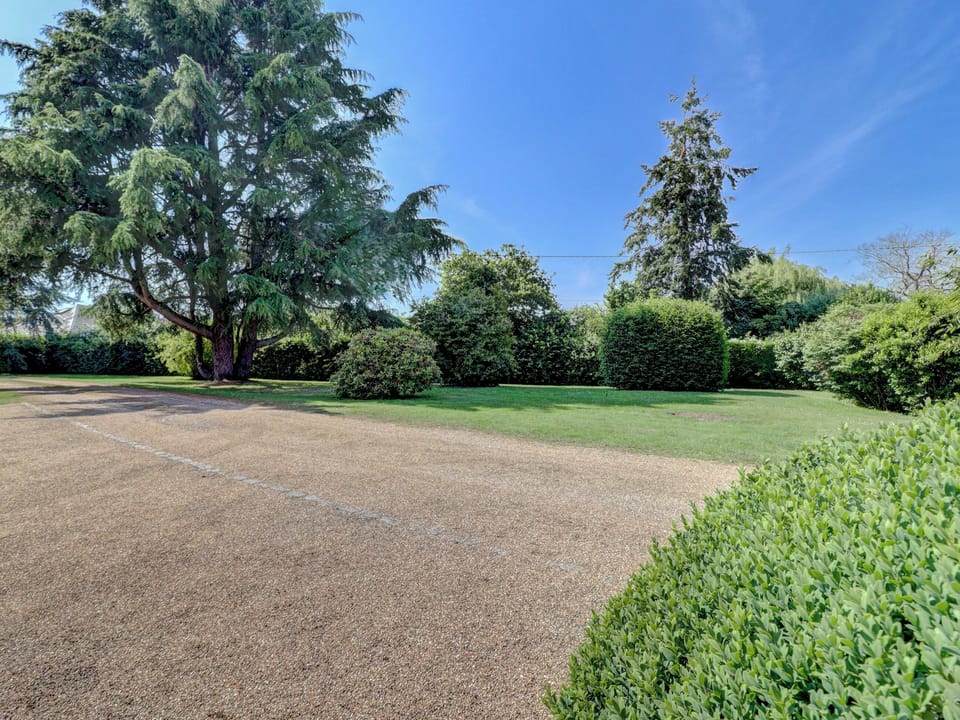 Outdoor | Meadow Barn, Pulborough