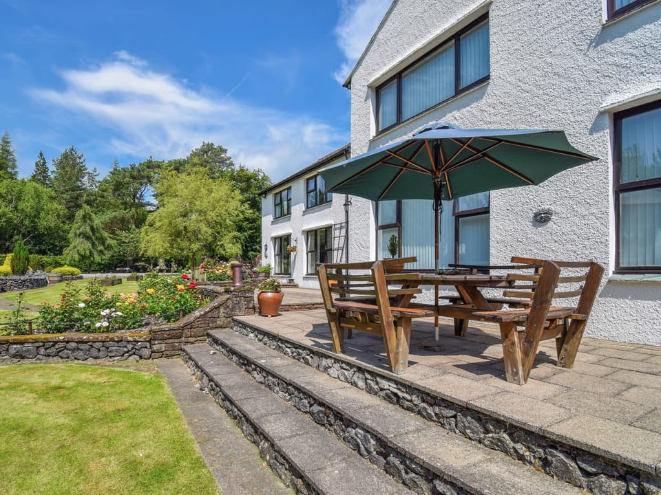 Sitting-out-area | Grike Cottage, Ennderdale