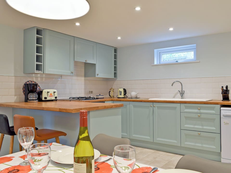 Kitchen | Wild Poppy Cottage, Winchester