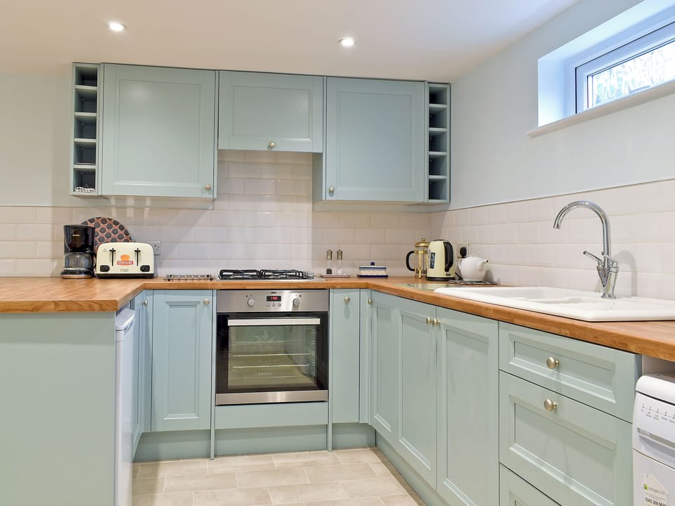 Kitchen | Wild Poppy Cottage, Winchester