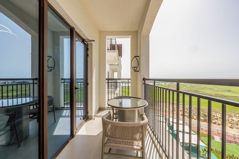 Apartment, Balcony | Outdoor dining