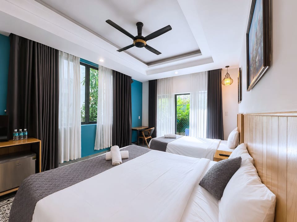 Deluxe Triple Room | Blackout drapes, soundproofing, WiFi (free)