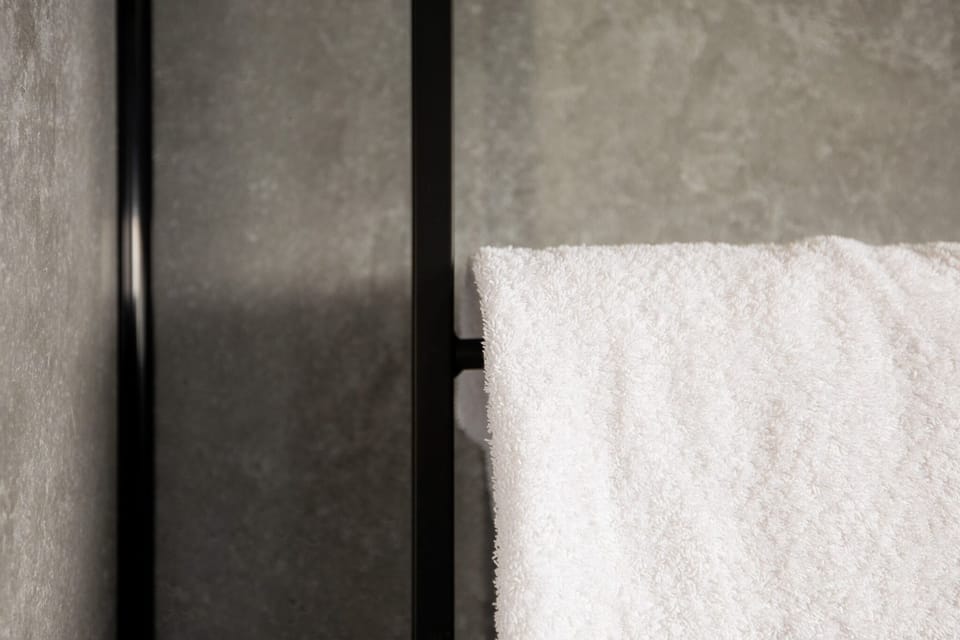 Towel rail 