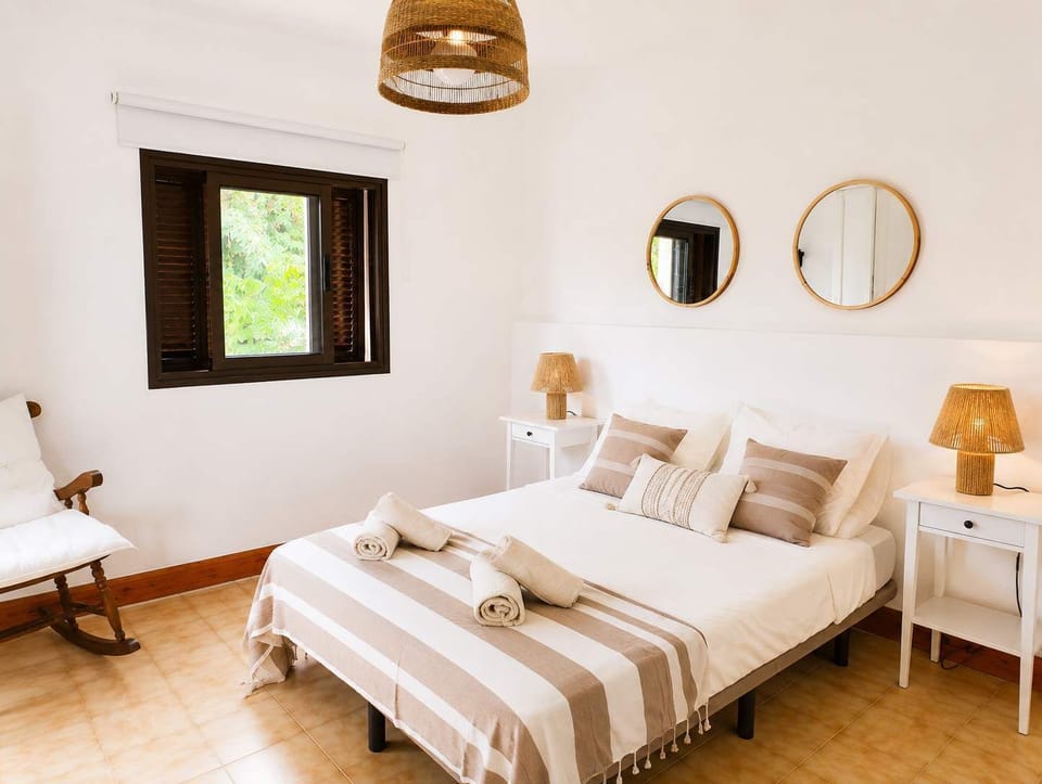 Dormitorio principal, cama matrimonio única