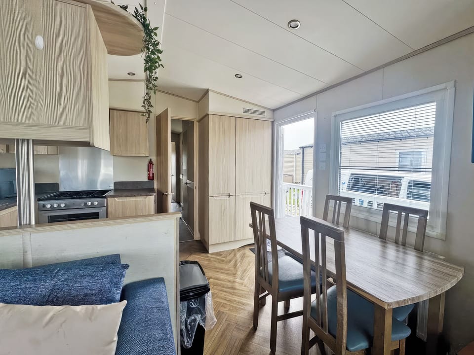 Dining Area | ABI Beachcomber - North Wales Holidays, Towyn