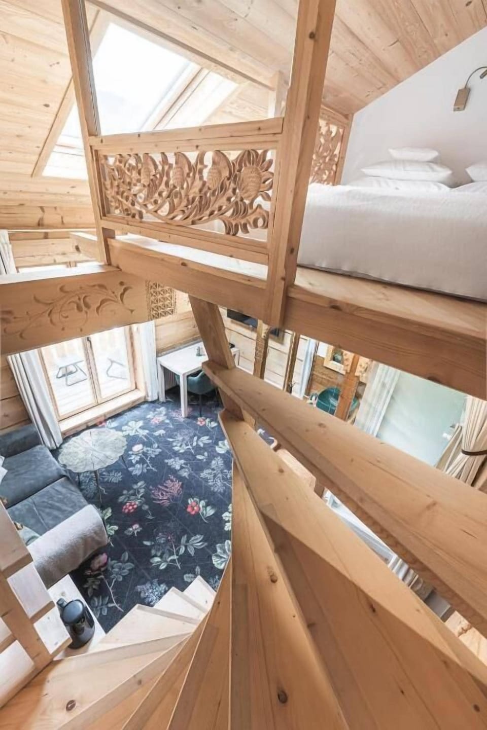 Deluxe Double Room, Balcony, Mountain View | Hypo-allergenic bedding available, in-room safe, desk, laptop workspace
