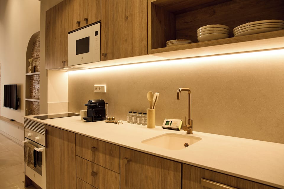 Deluxe Apartment, 1 Double Bed with Sofa bed, Balcony | Private kitchen | Espresso maker, mini-fridge, microwave, oven