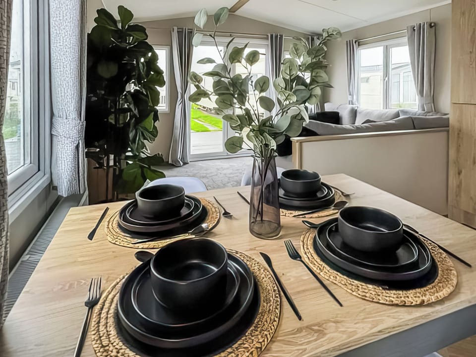Open plan living space | Victory Silverwood - North Wales Holidays, Towyn