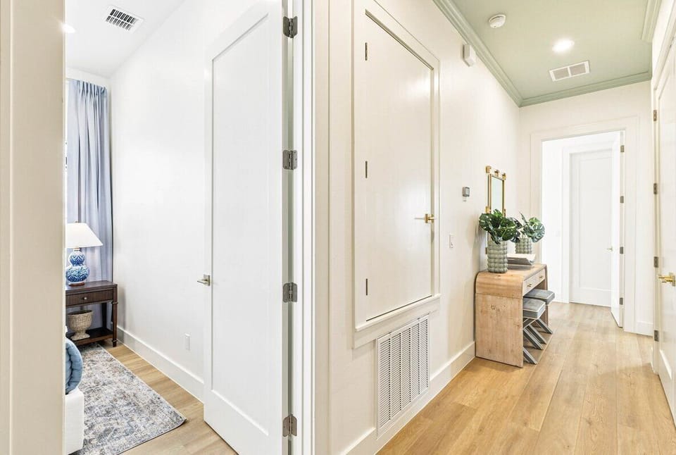 2nd Floor Hallway