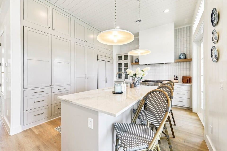 Kitchen, 1st Floor
