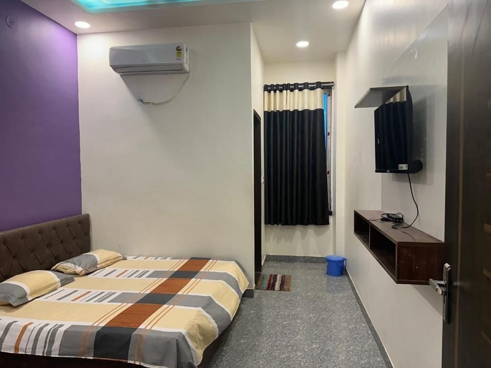 Soundproofing, WiFi (free)