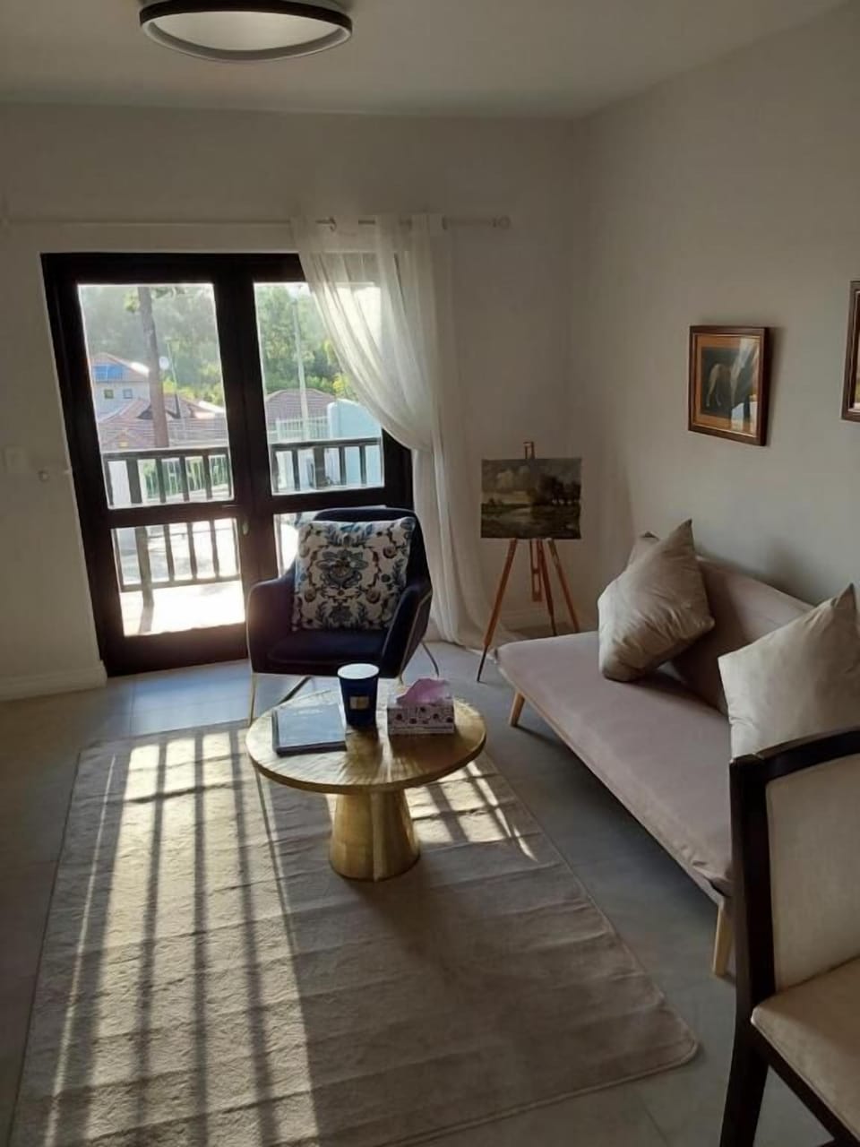Apartment, 1 Bedroom, Balcony, City View | Living room