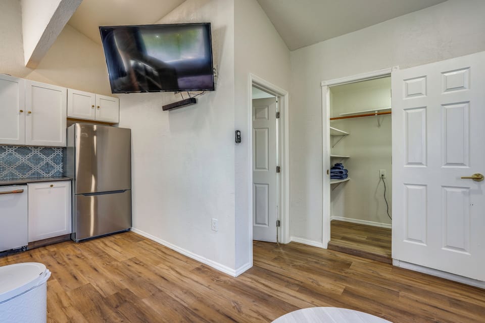Apartment (0 Bedroom) | Interior