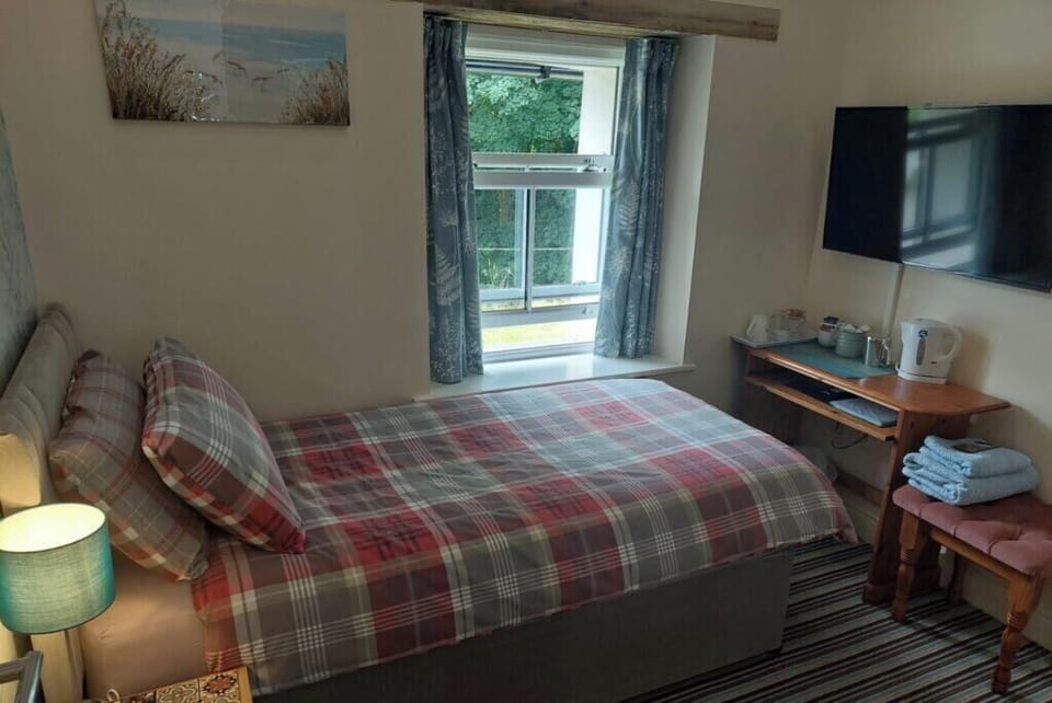 Single Room, Garden View | Desk, WiFi (free)