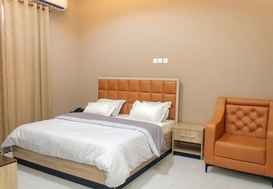 Classic Room, Balcony, City View | Desk, laptop workspace, blackout drapes, soundproofing