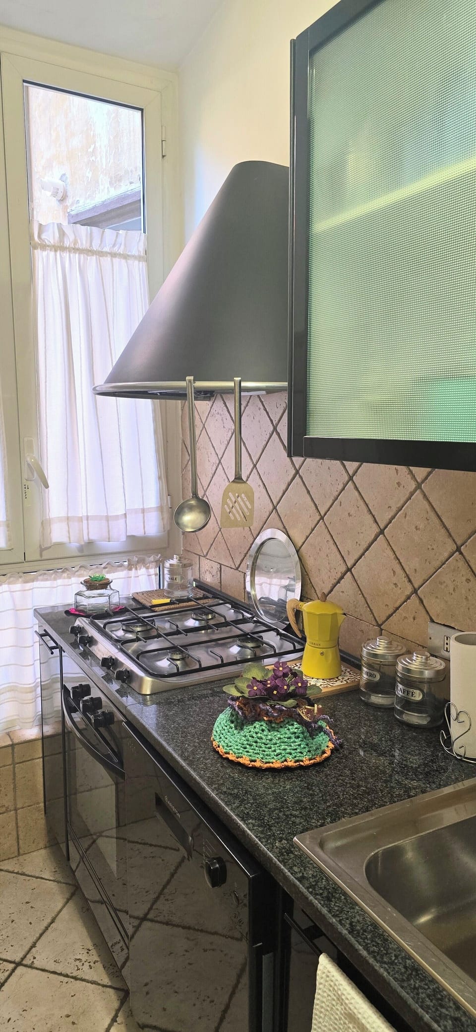 Apartment, City View | Private kitchen