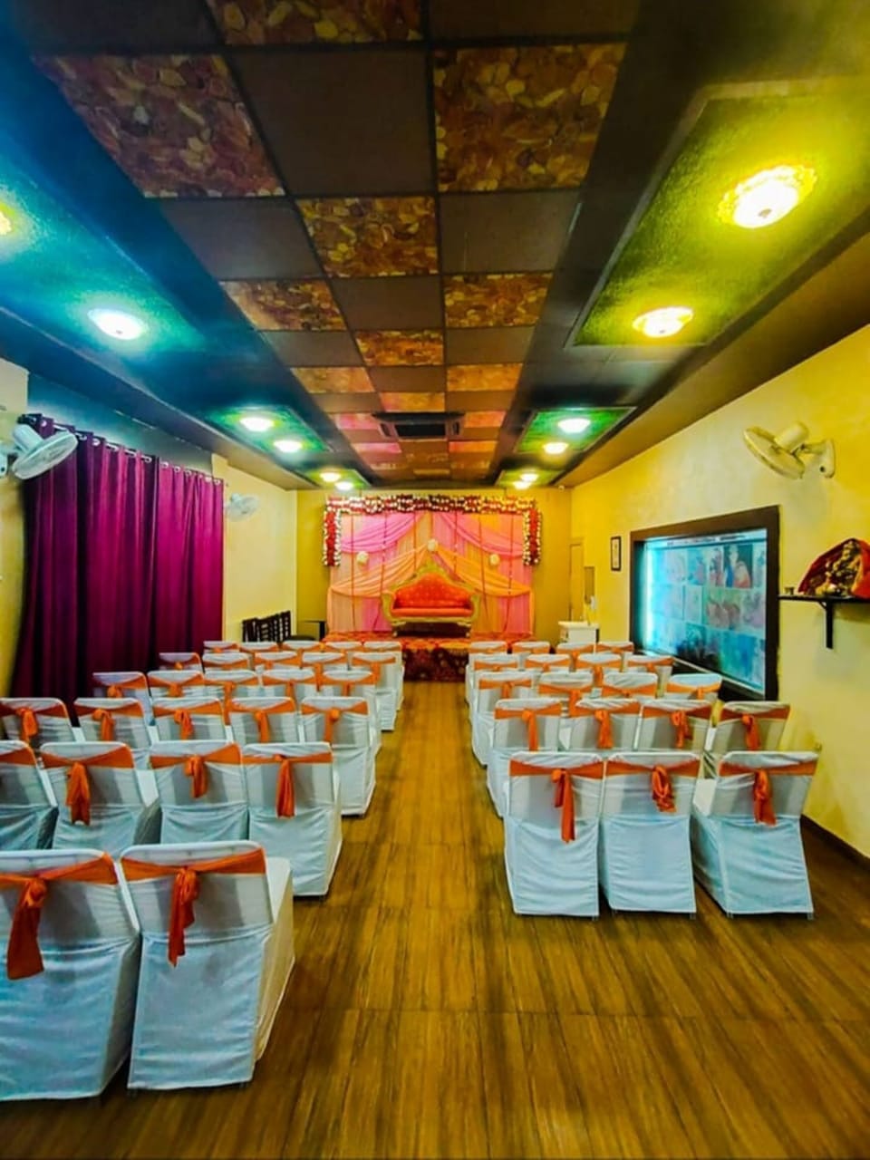 Banquet hall