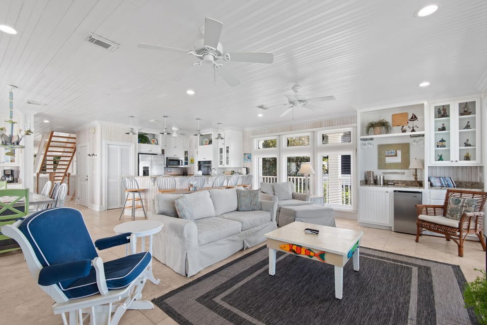 Paradise Found - 2nd Floor Family Room