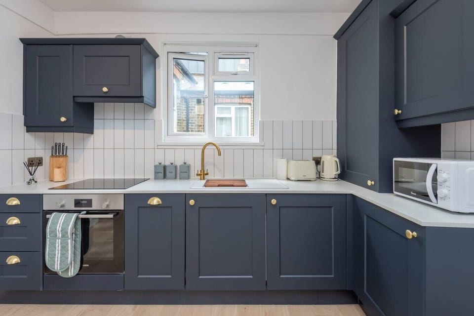 A fully equipped kitchen for home-cooked meals anytime.