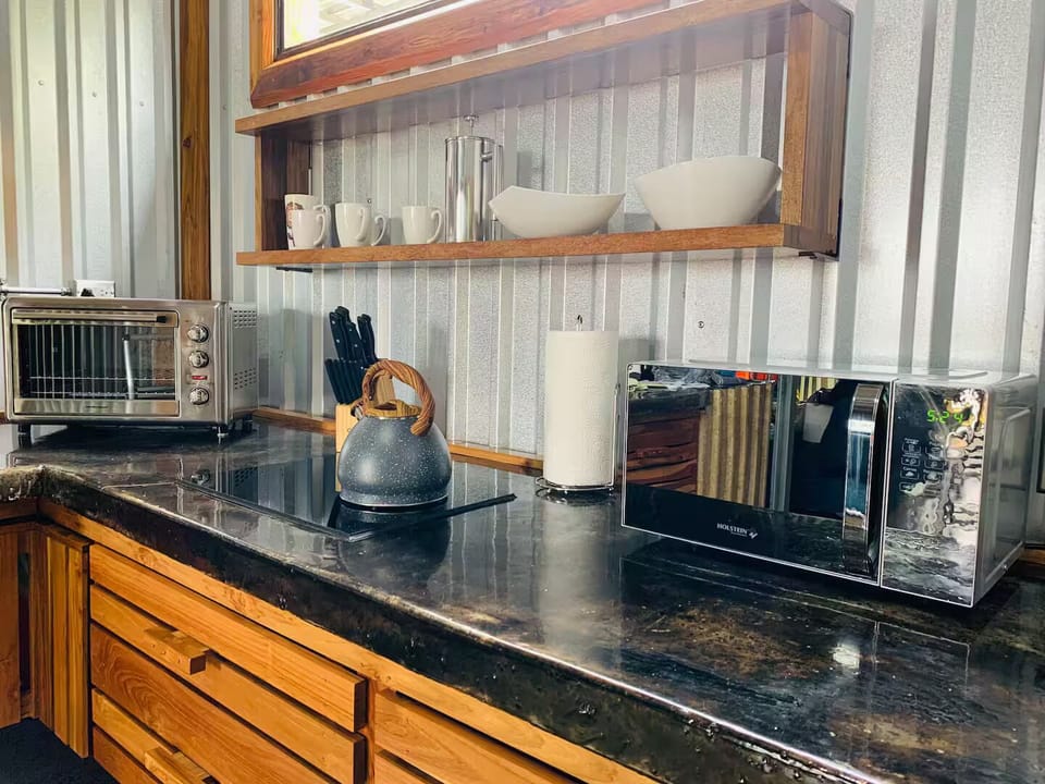 Microwave and toaster oven