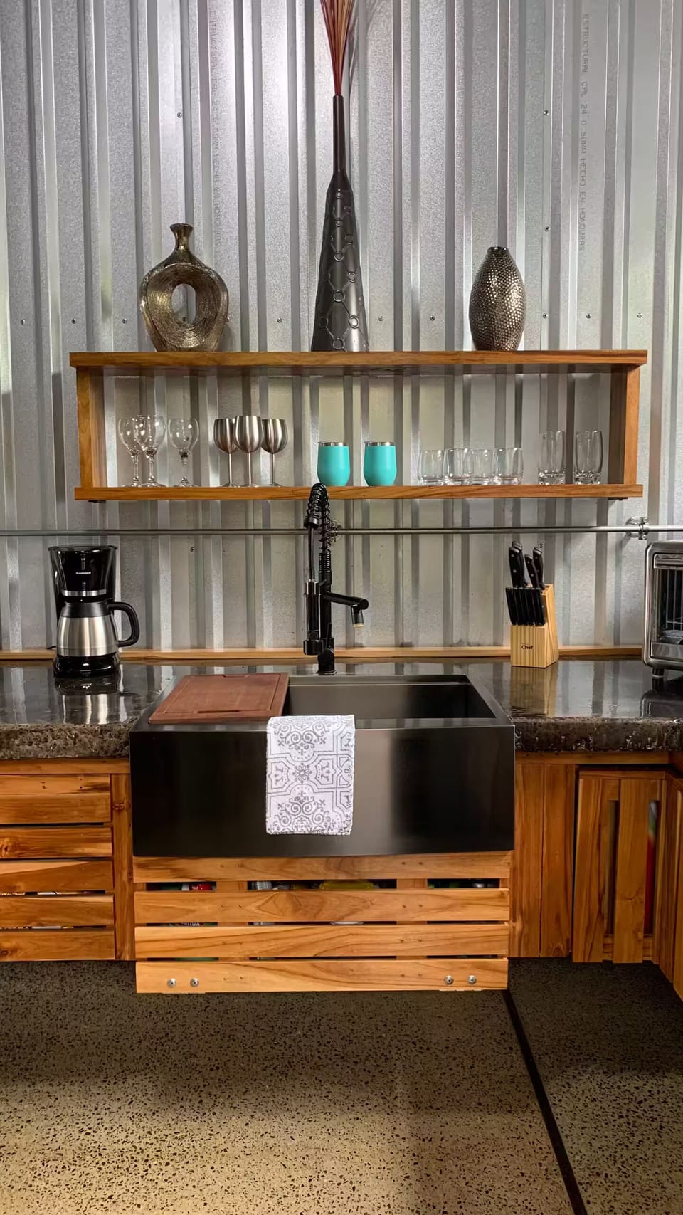 Full kitchen with everything you may need to whip up wonderful meals
