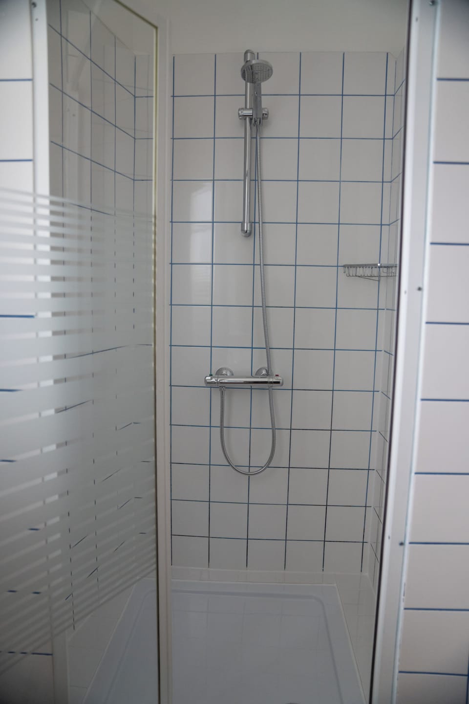 Standard Double Room, 1 Queen Bed, Non Smoking, Garden View | Bathroom