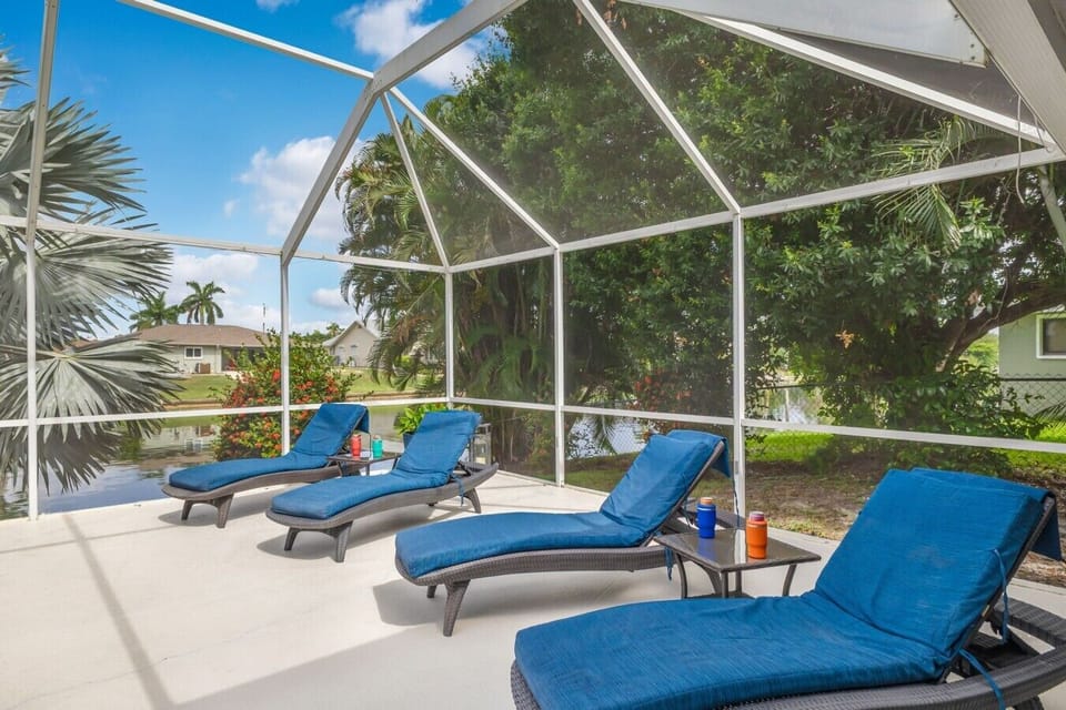 Patio | Lounge Seating | Enclosed Screened View
