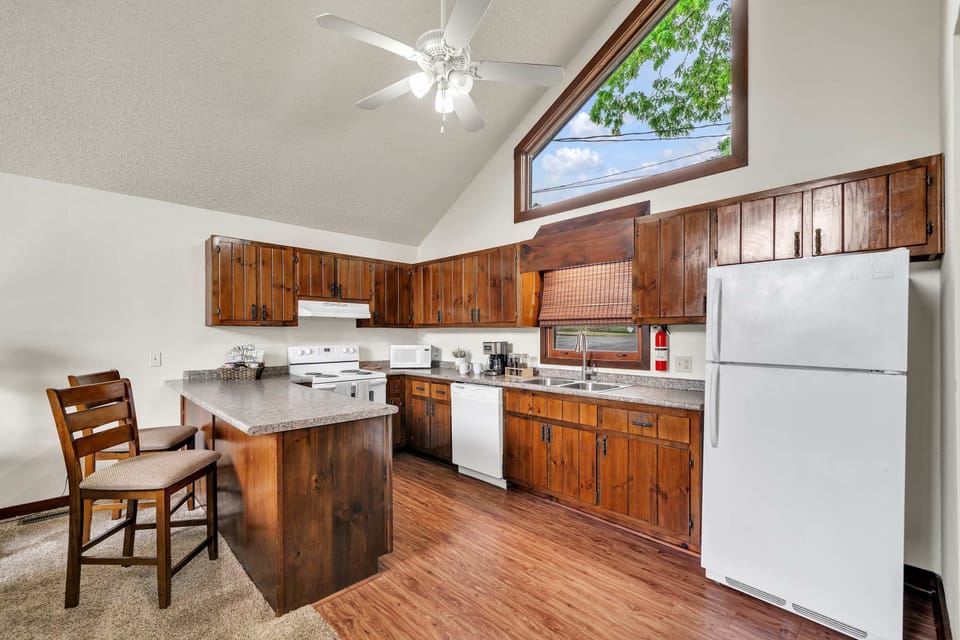 Full Kitchen