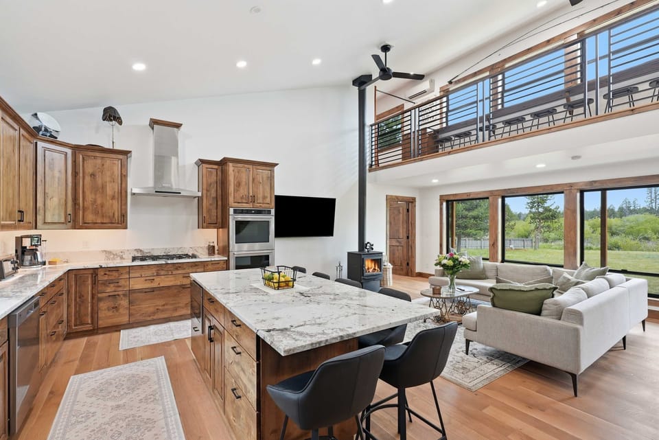House, Multiple Beds (Big Sunsets on LD) | Private kitchen | Coffee/tea maker
